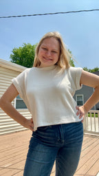 146/147 Flowy Short Sleeve Sweater