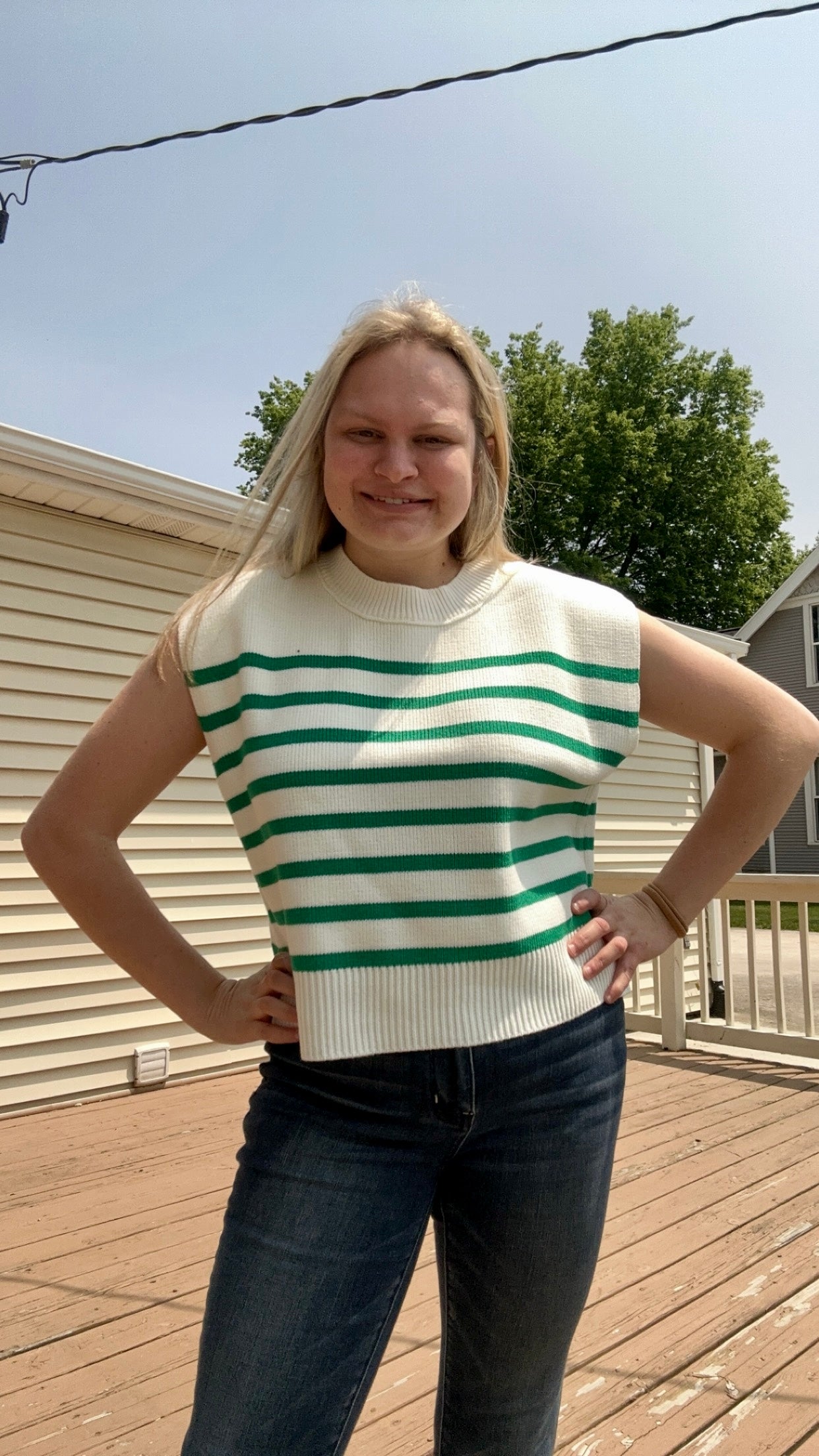 102- Kelly Green Contrast Vest