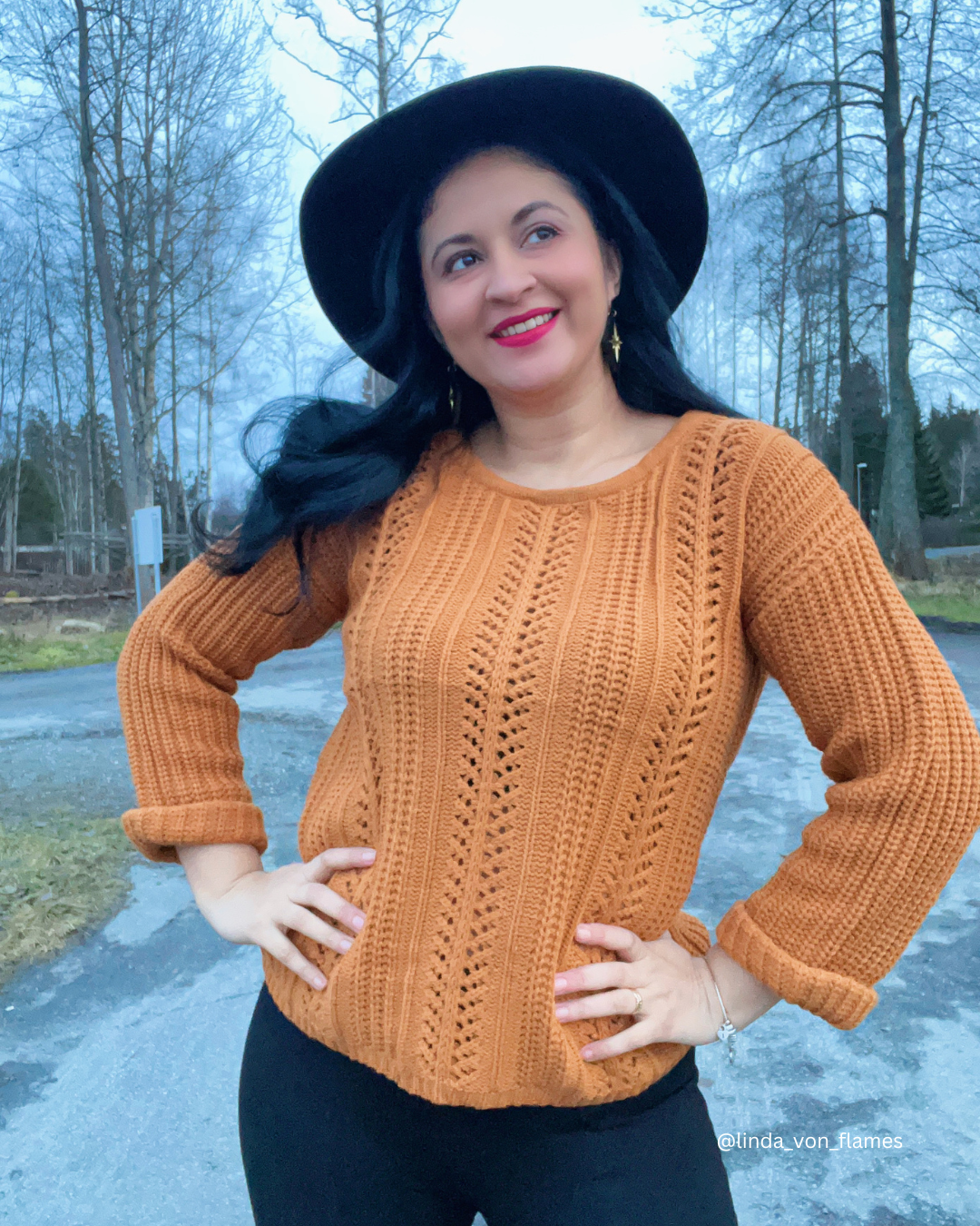 Leaf Crochet Detailed Rolled Up Sleeve Sweater