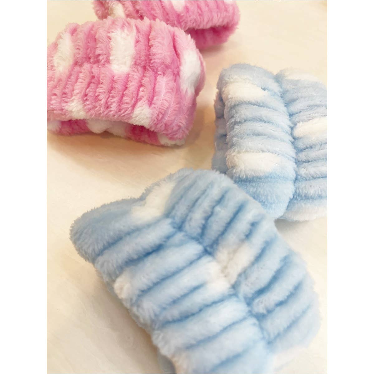 2-pc Polkadot Face Wash Wristband Set